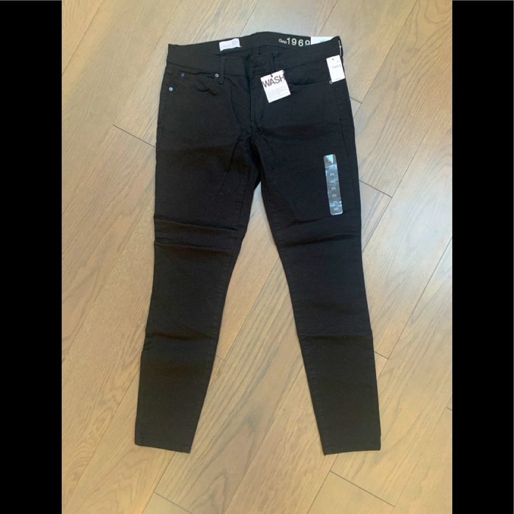 New Gap 1969 Black 27S legging jean